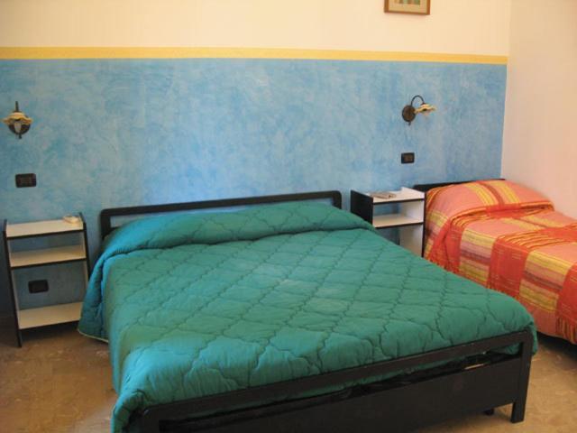Bed and Breakfast Mare Blu Gioiosa Marea Pokoj fotografie